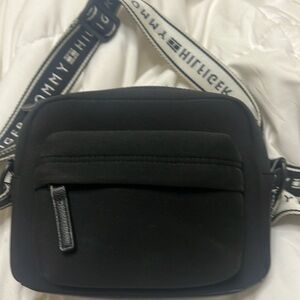 it’s a very nice bag to take to theme parks